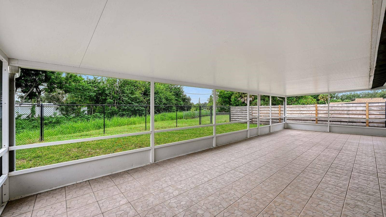 Unstaged Screened Lanai