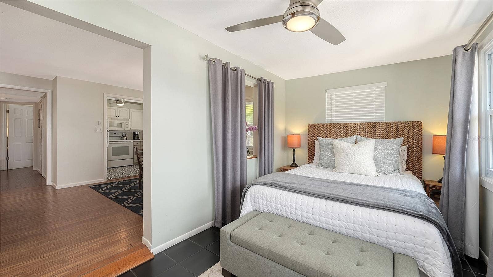 662 CALLE DEL OTONO, Sarasota, FL 34242