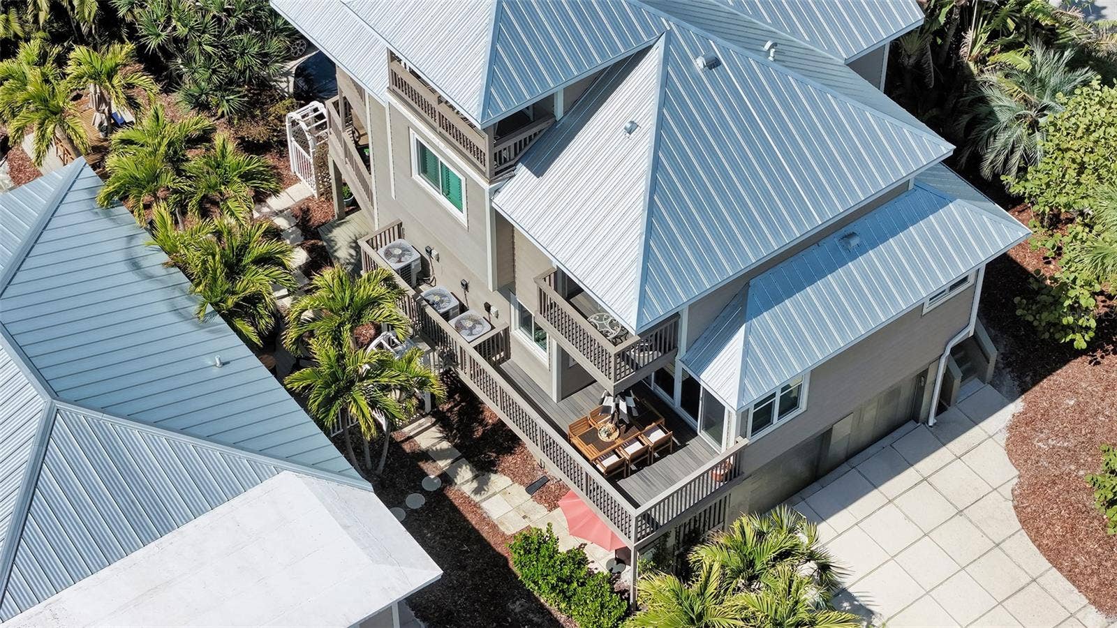 662 CALLE DEL OTONO, Sarasota, FL 34242