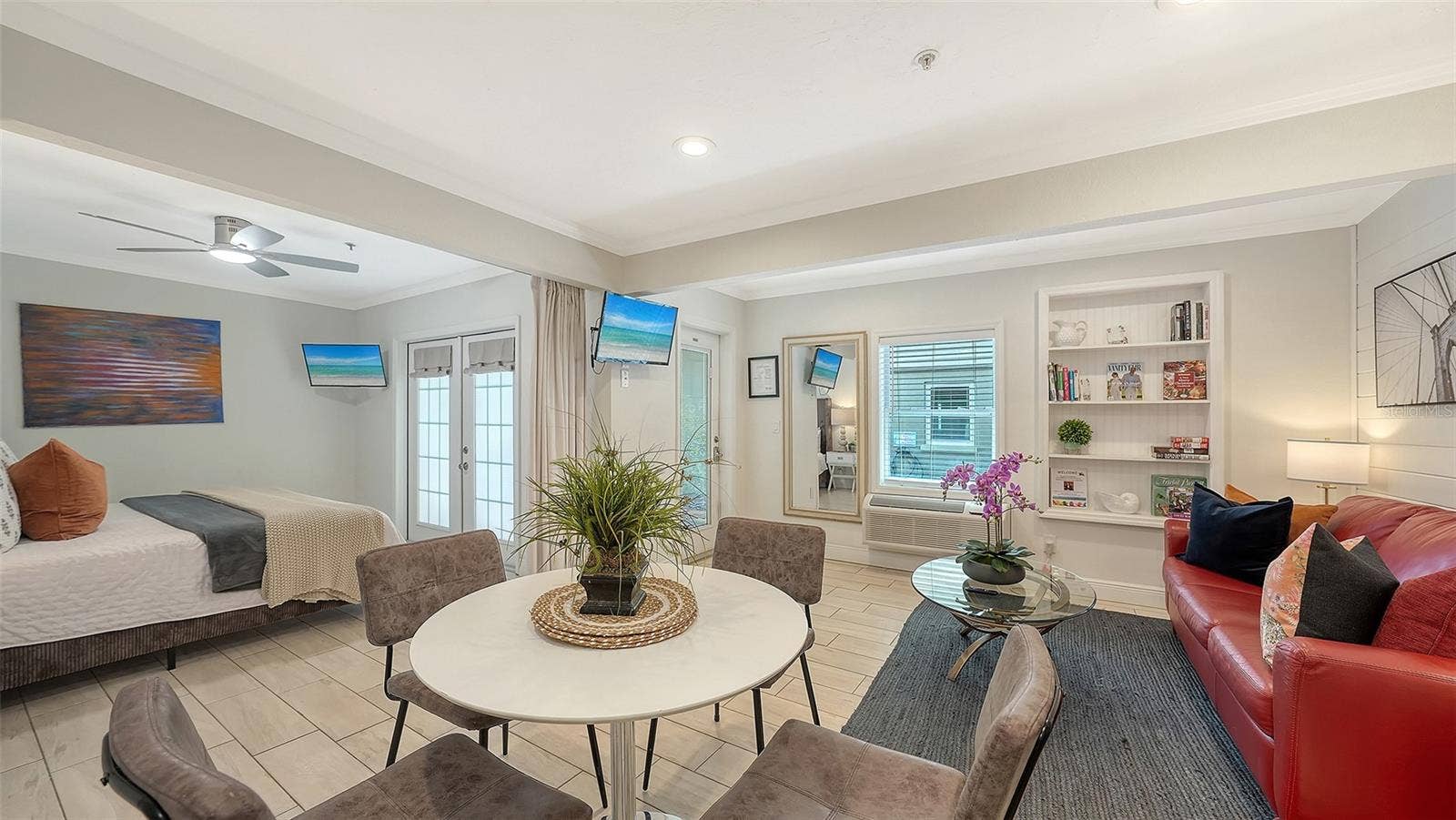 662 CALLE DEL OTONO, Sarasota, FL 34242