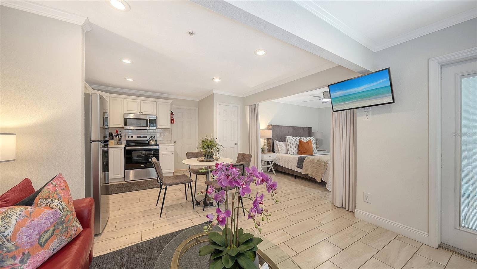 662 CALLE DEL OTONO, Sarasota, FL 34242