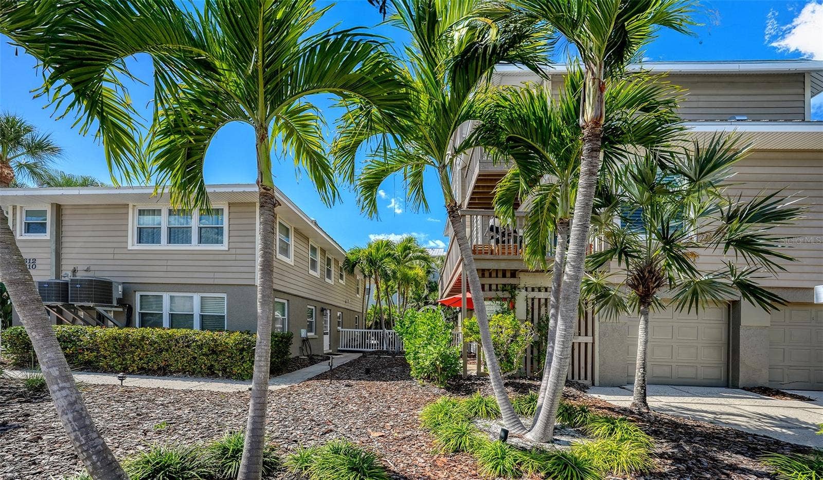 662 CALLE DEL OTONO, Sarasota, FL 34242