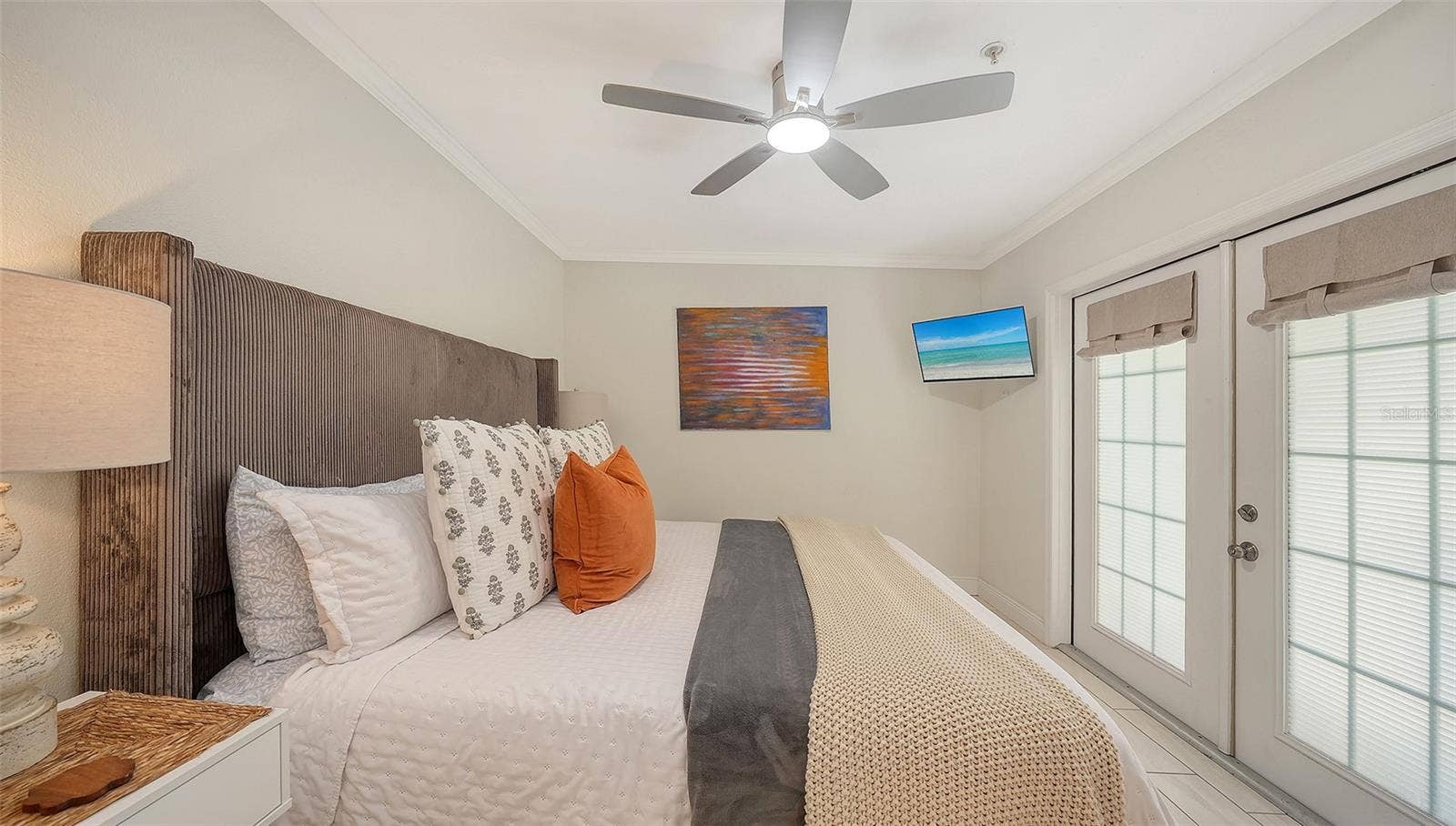 662 CALLE DEL OTONO, Sarasota, FL 34242