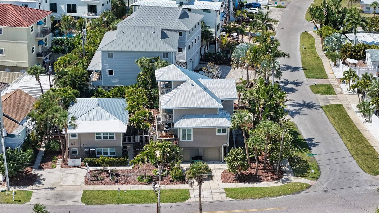 662 CALLE DEL OTONO, Sarasota, FL 34242