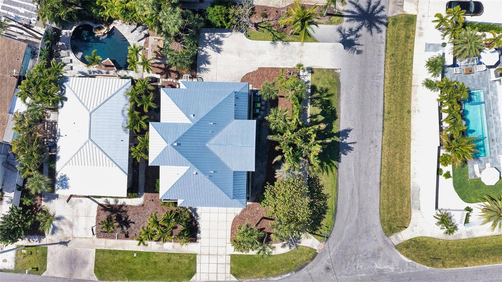 662 CALLE DEL OTONO, Sarasota, FL 34242