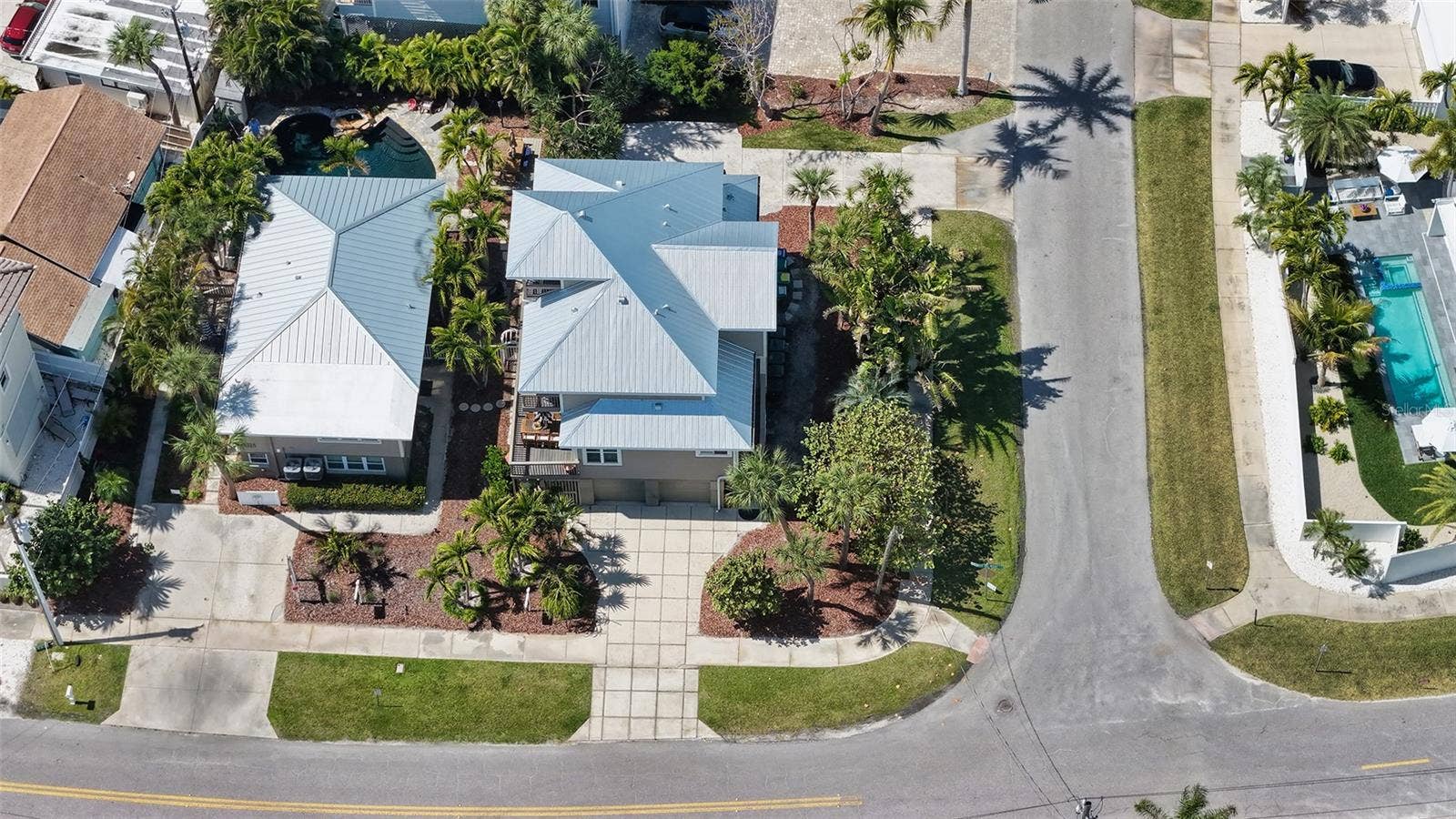 662 CALLE DEL OTONO, Sarasota, FL 34242