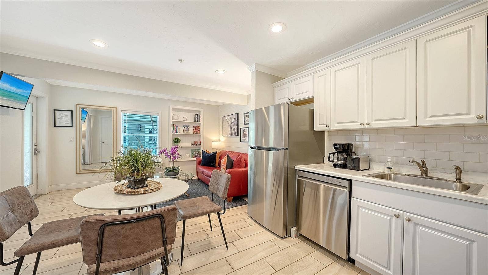 662 CALLE DEL OTONO, Sarasota, FL 34242