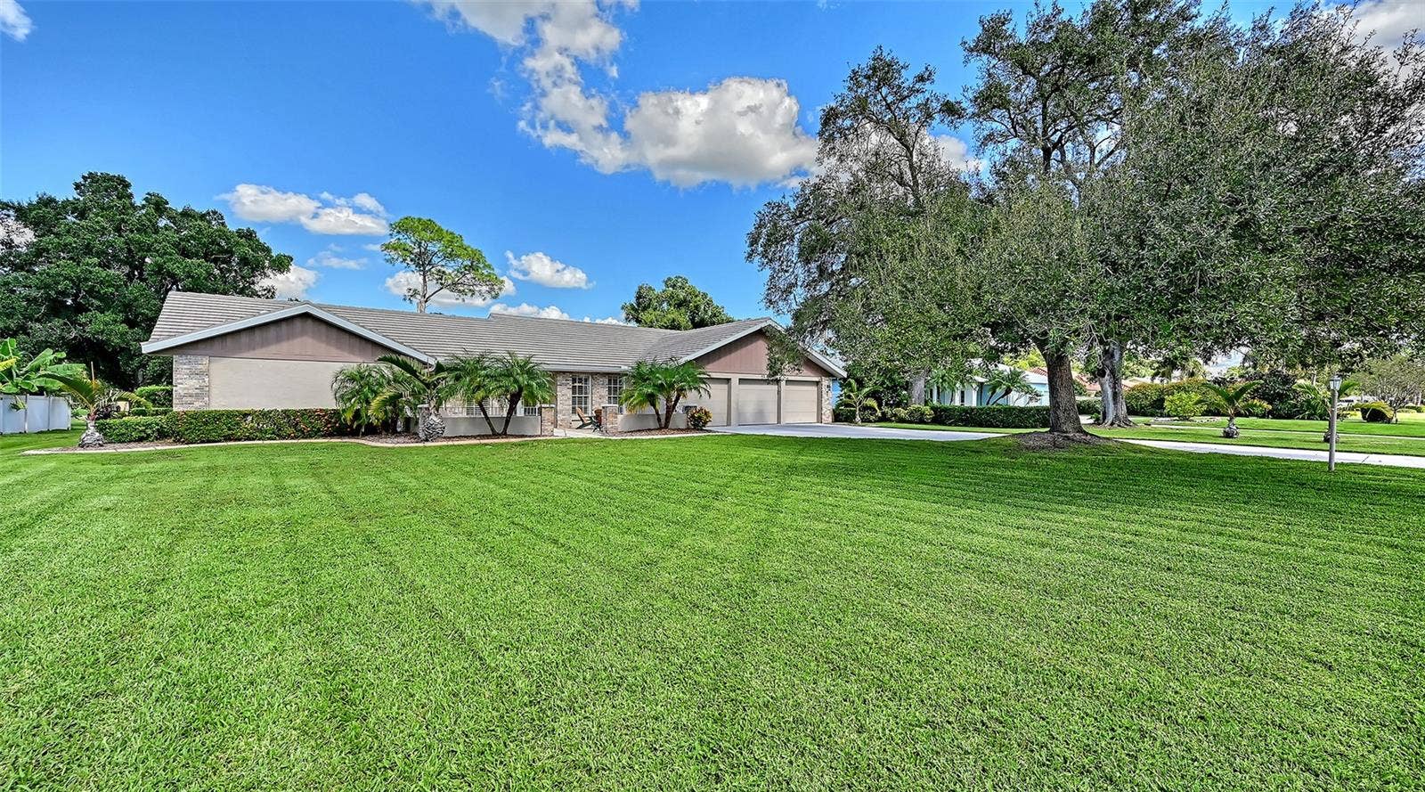 7913 BROADMOOR PINES BOULEVARD, Sarasota, FL 34243 7913 BROADMOOR PINES BOULEVARD, Sarasota, FL 34243