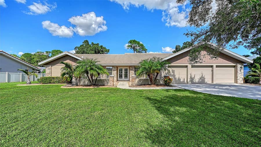 Property photo for 7913 BROADMOOR PINES BOULEVARD, Sarasota, FL