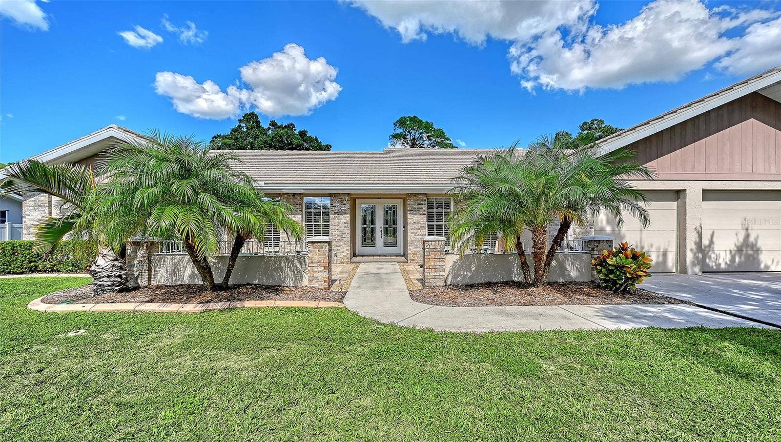 7913 BROADMOOR PINES BOULEVARD, Sarasota, FL 34243 7913 BROADMOOR PINES BOULEVARD, Sarasota, FL 34243