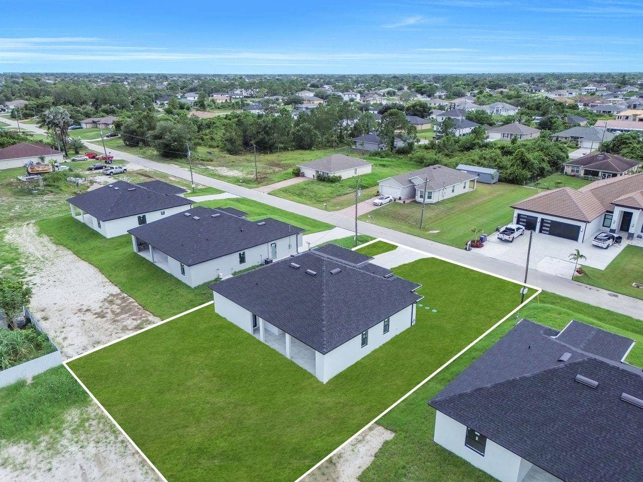 3621 5TH STREET SW, Lehigh Acres, FL 33976 3621 5TH STREET SW, Lehigh Acres, FL 33976