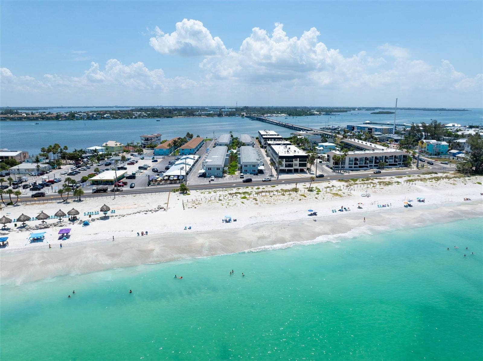 611 GULF DRIVE N, #A15, Bradenton Beach, FL 34217 611 GULF DRIVE N, #A15, Bradenton Beach, FL 34217