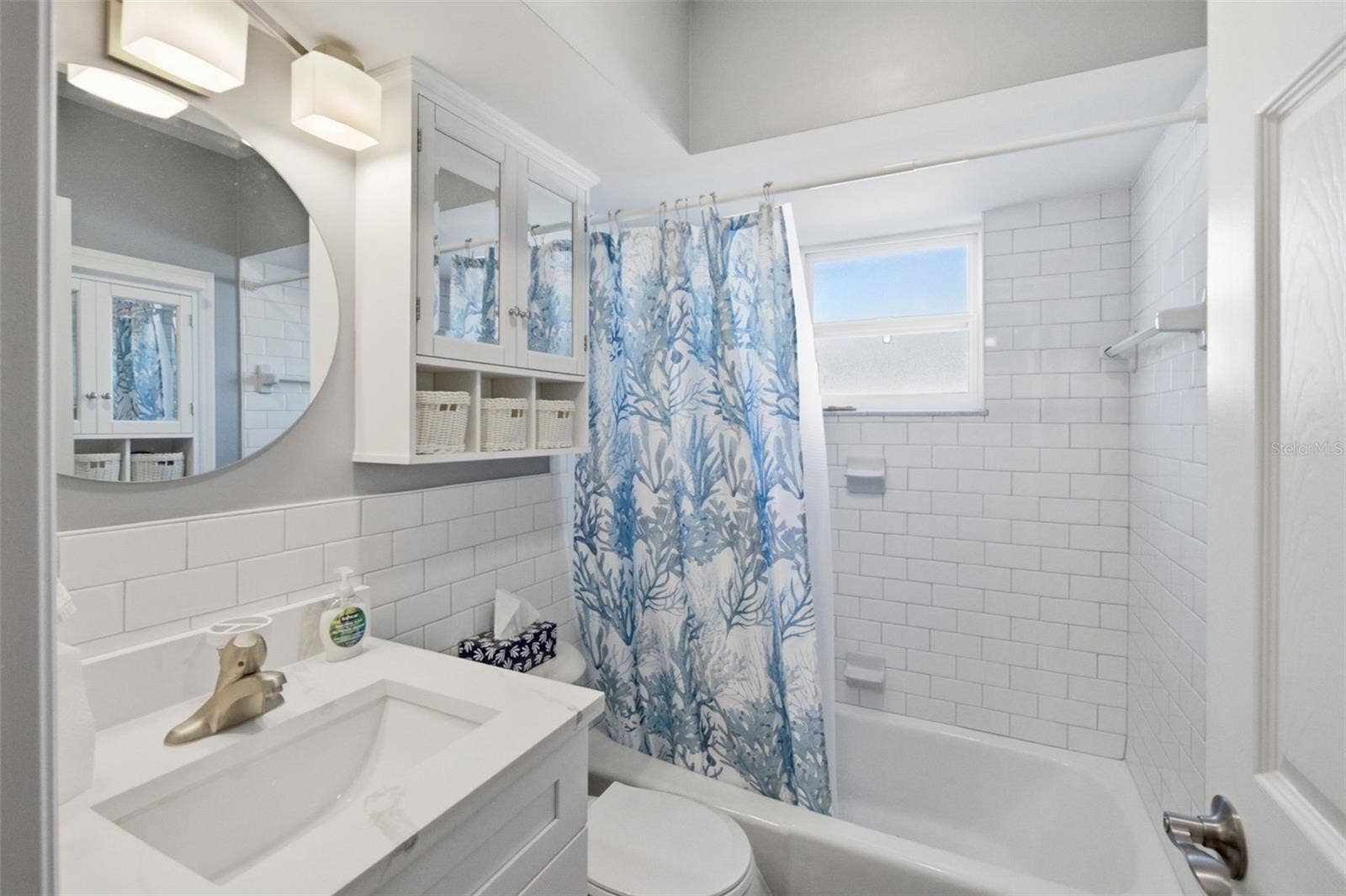 611 GULF DRIVE N, #A15, Bradenton Beach, FL 34217 611 GULF DRIVE N, #A15, Bradenton Beach, FL 34217