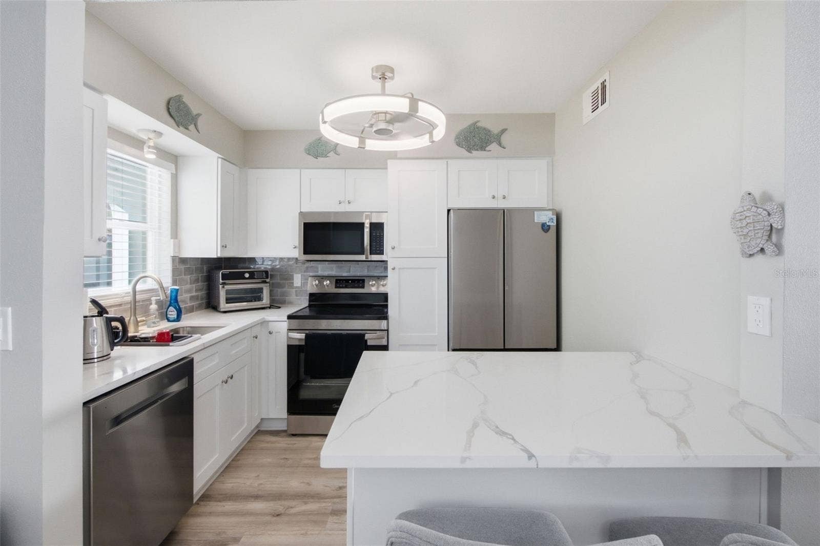 611 GULF DRIVE N, #A15, Bradenton Beach, FL 34217 611 GULF DRIVE N, #A15, Bradenton Beach, FL 34217