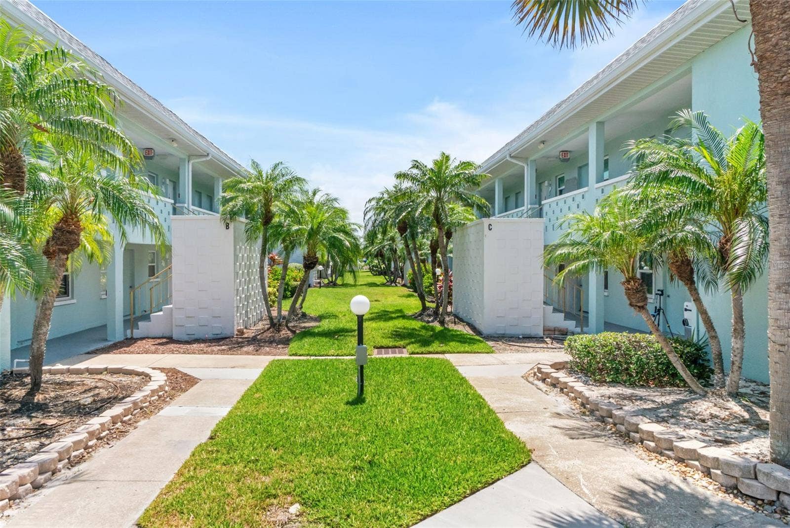 611 GULF DRIVE N, #A15, Bradenton Beach, FL 34217 611 GULF DRIVE N, #A15, Bradenton Beach, FL 34217