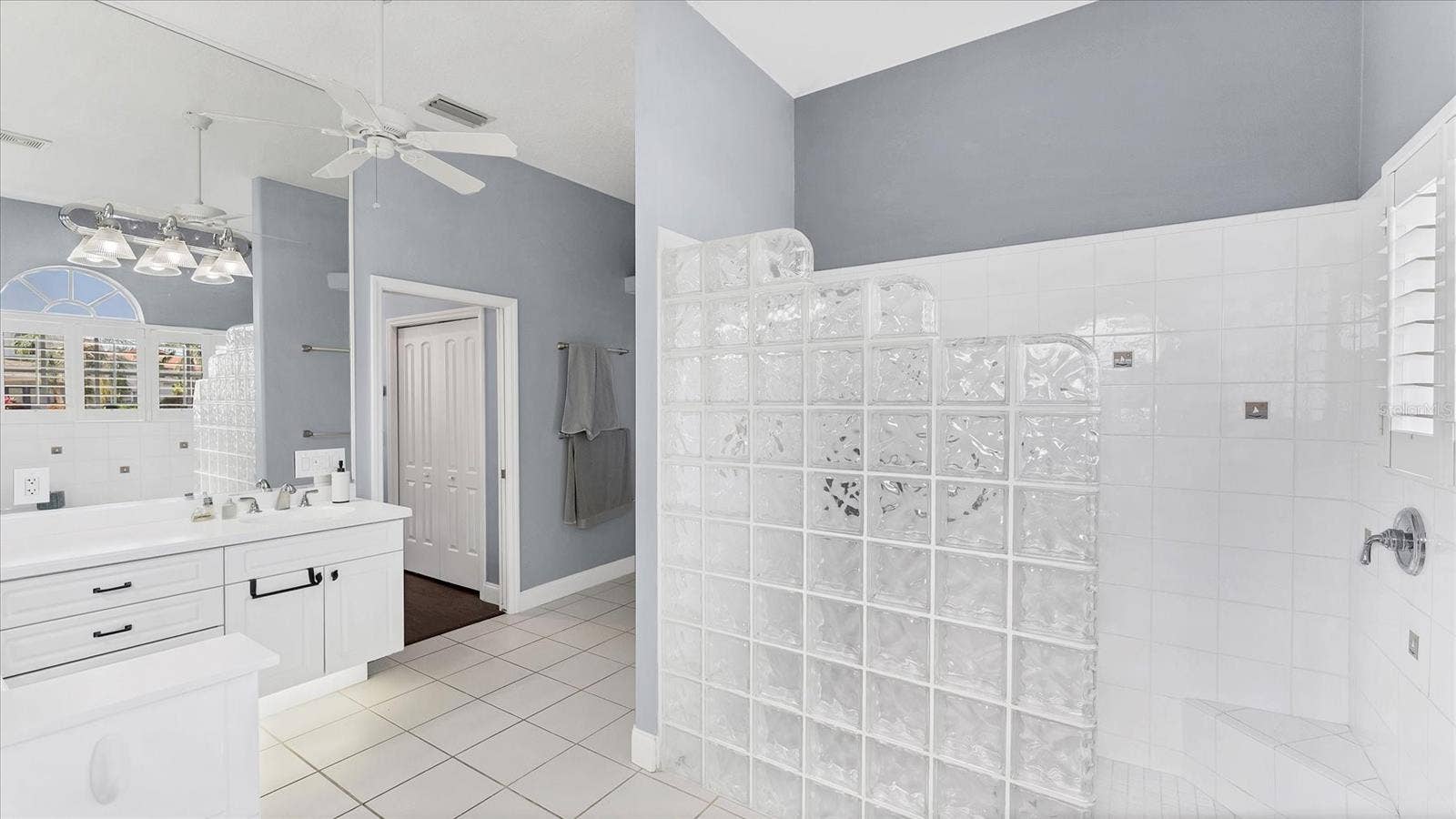 4627 BARRACUDA DRIVE, Bradenton, FL 34208