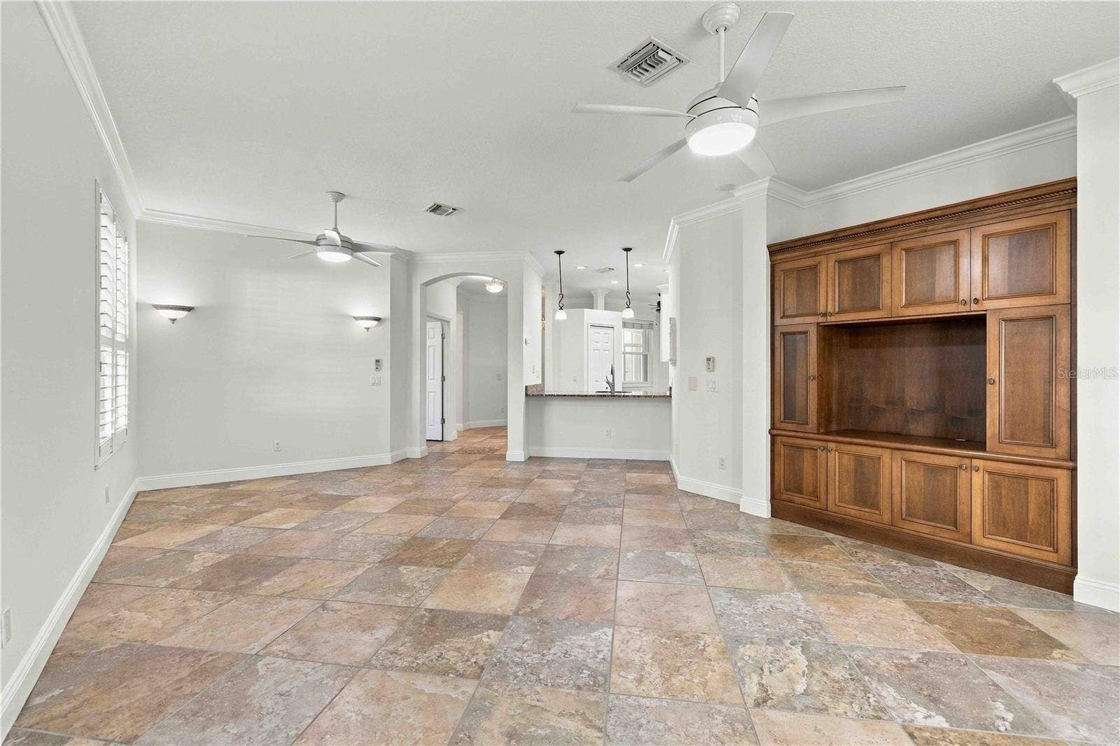 8216 ASHFORD FALLS COURT, Sarasota, FL 34243 8216 ASHFORD FALLS COURT, Sarasota, FL 34243
