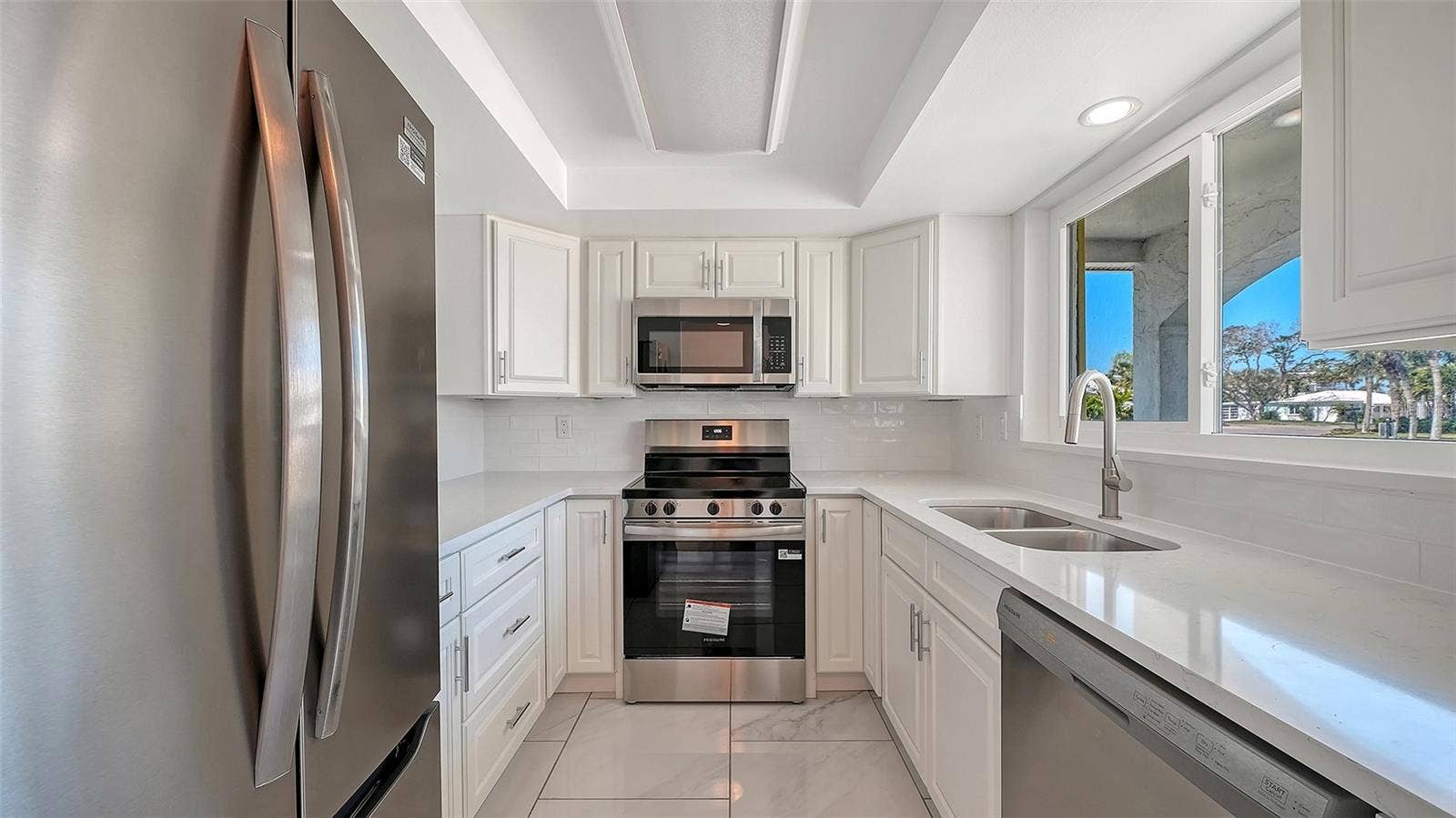 554 SPANISH DRIVE S, Longboat Key, FL 34228 554 SPANISH DRIVE S, Longboat Key, FL 34228