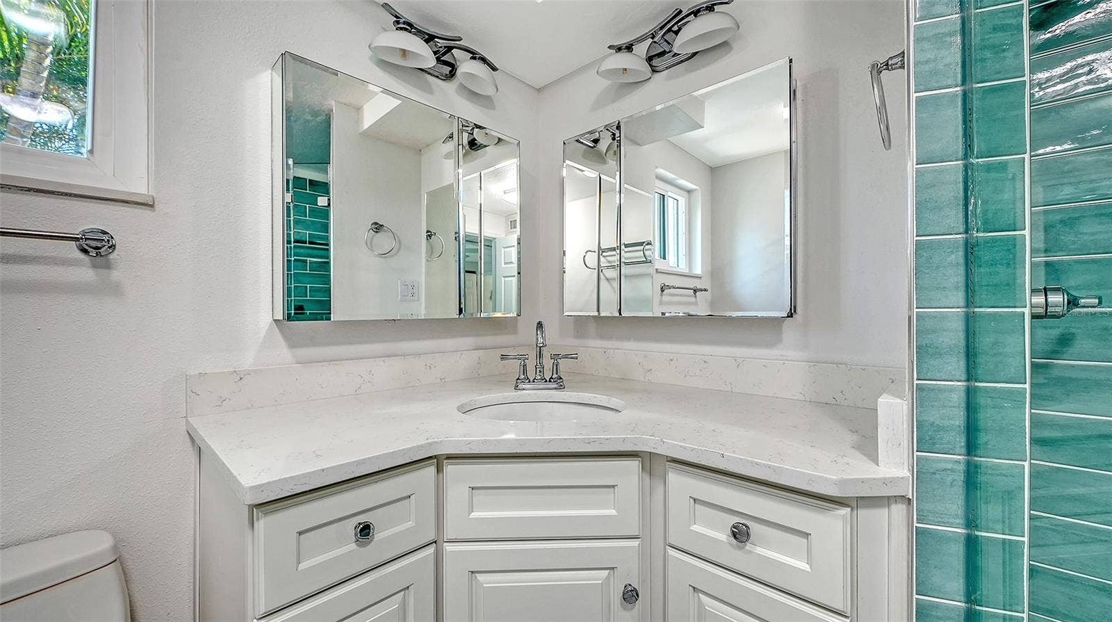 554 SPANISH DRIVE S, Longboat Key, FL 34228 554 SPANISH DRIVE S, Longboat Key, FL 34228