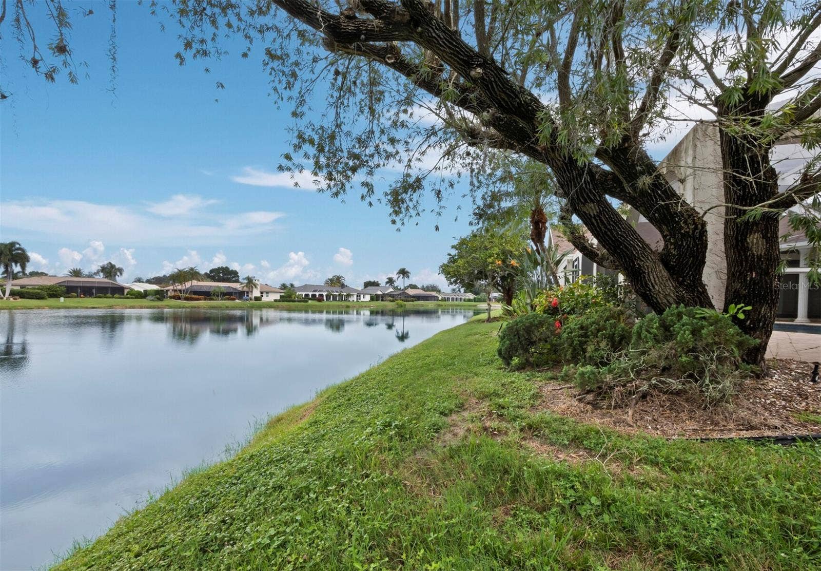 6945 COUNTRY LAKES CIRCLE, Sarasota, FL 34243 6945 COUNTRY LAKES CIRCLE, Sarasota, FL 34243