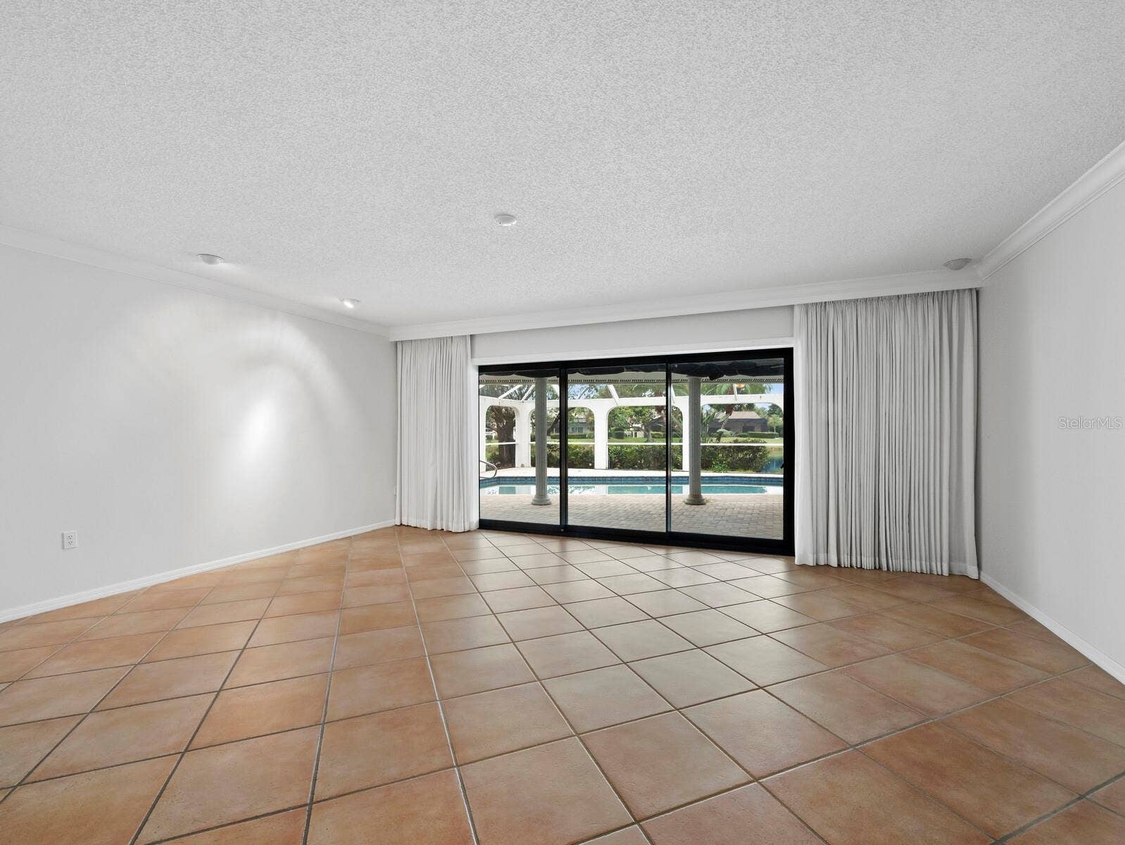6945 COUNTRY LAKES CIRCLE, Sarasota, FL 34243 6945 COUNTRY LAKES CIRCLE, Sarasota, FL 34243