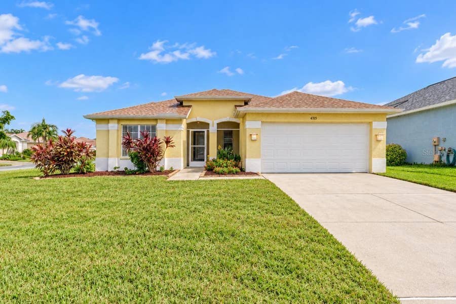 Property photo for 4515 50TH DRIVE W, Bradenton, FL