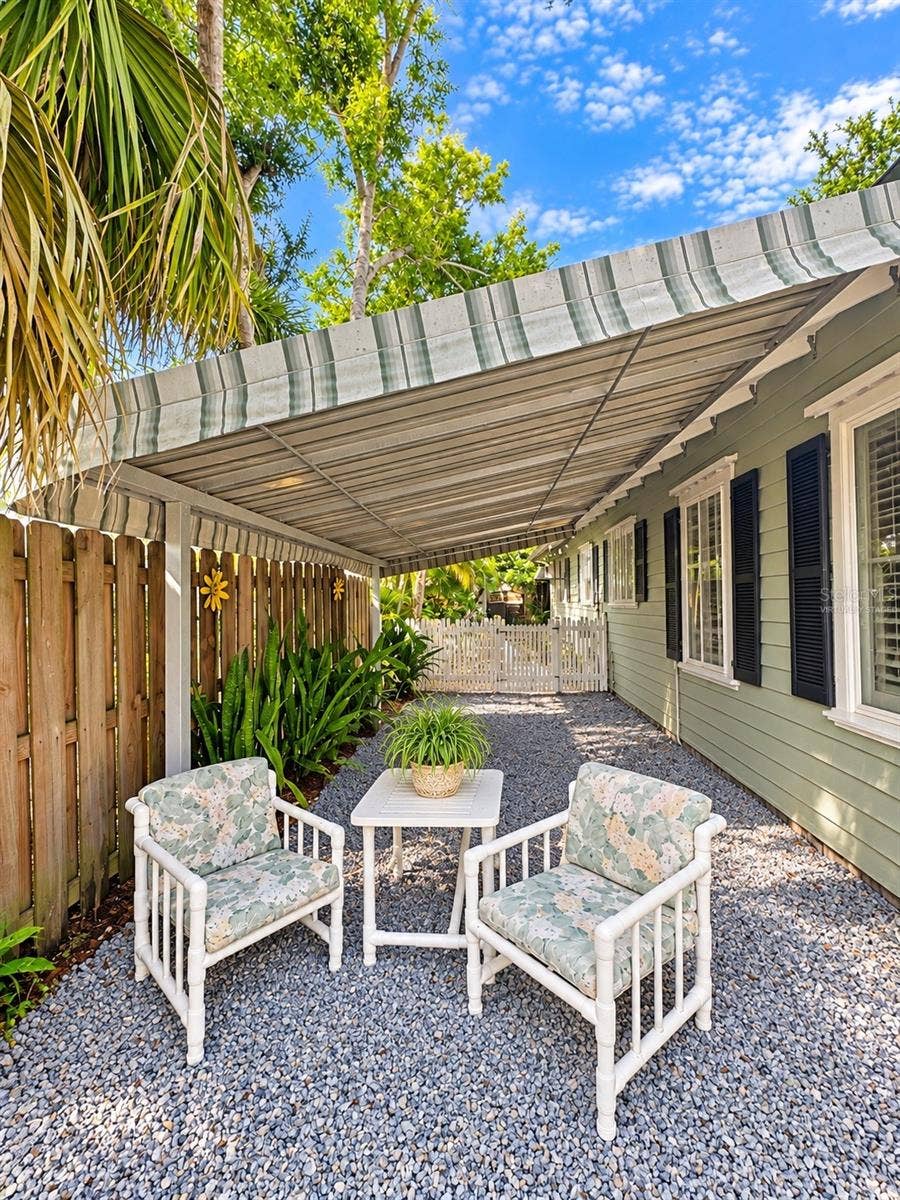 1777 ALTA VISTA STREET, Sarasota, FL 34236 Carport - Virtually Staged