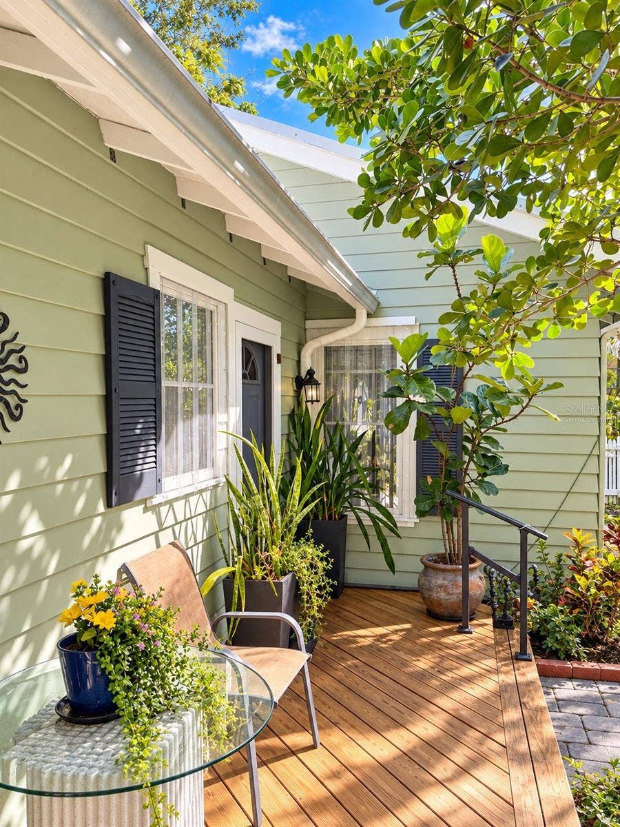 1777 ALTA VISTA STREET, Sarasota, FL 34236 Backyard Porch - Virtually Staged