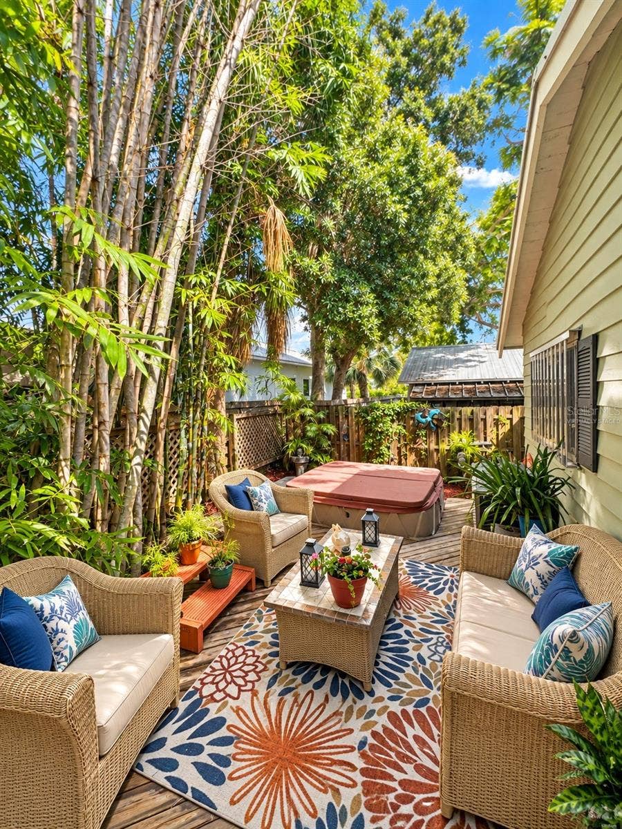 1777 ALTA VISTA STREET, Sarasota, FL 34236 Backyard Porch - Virtually Staged