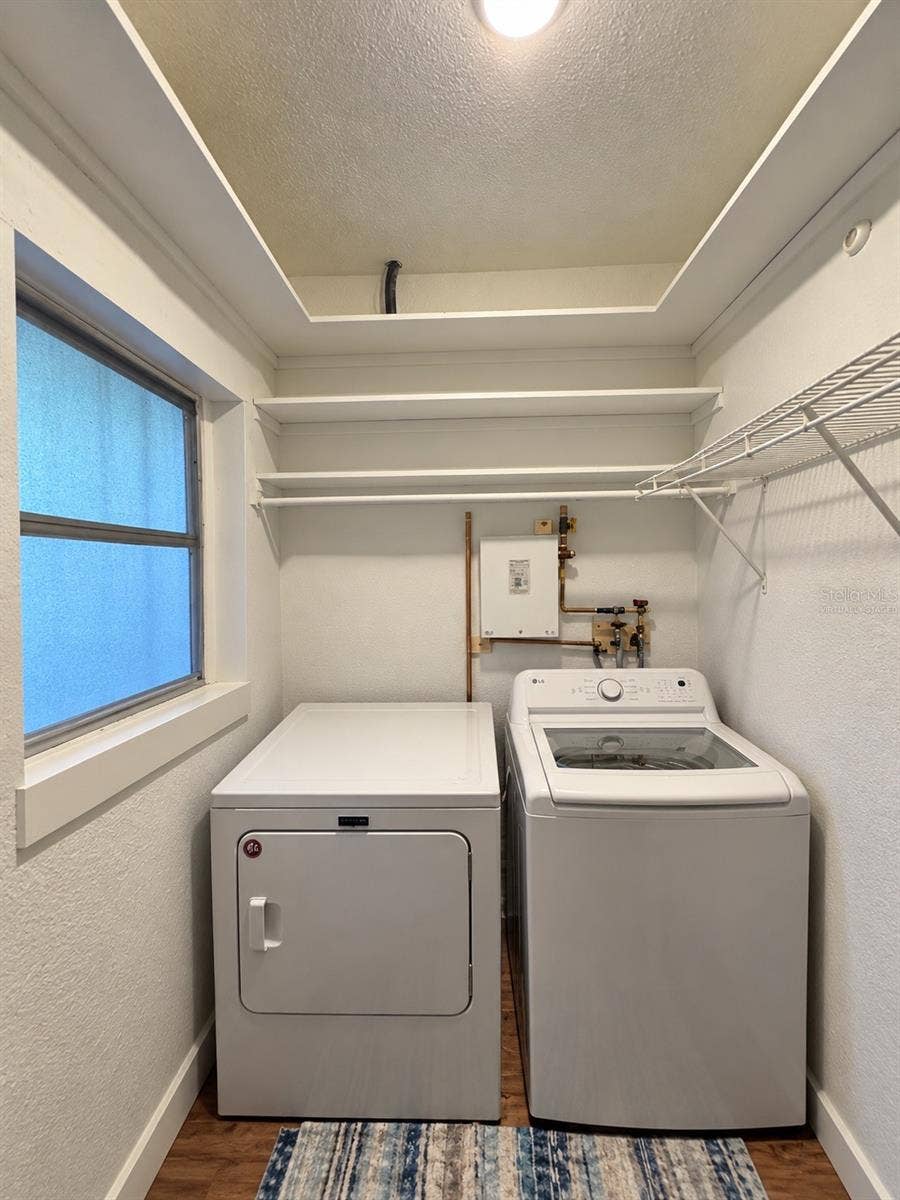 1777 ALTA VISTA STREET, Sarasota, FL 34236 Laundry Room - Virtually Staged