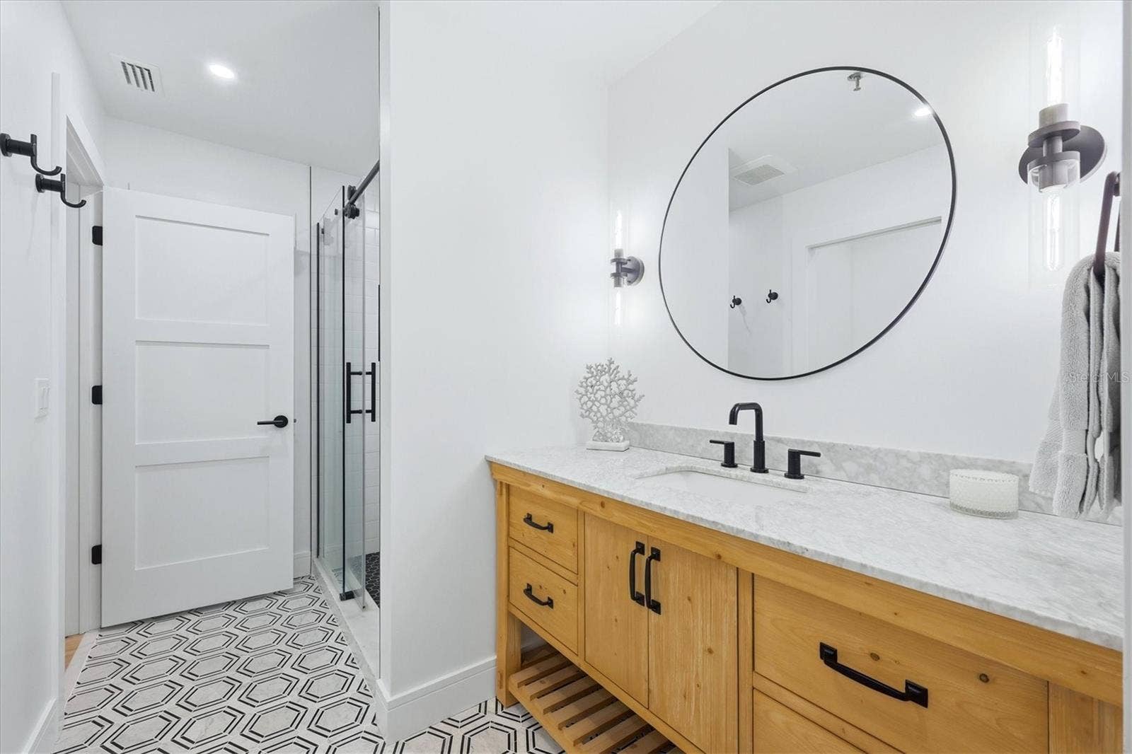 2141 HARBOURSIDE DRIVE, #1203, Longboat Key, FL 34228 Full Bath