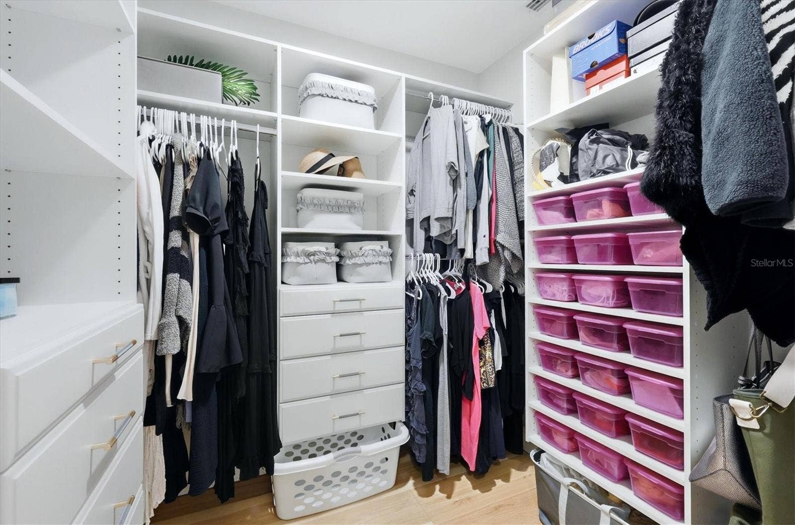 2141 HARBOURSIDE DRIVE, #1203, Longboat Key, FL 34228 Walkin in closet