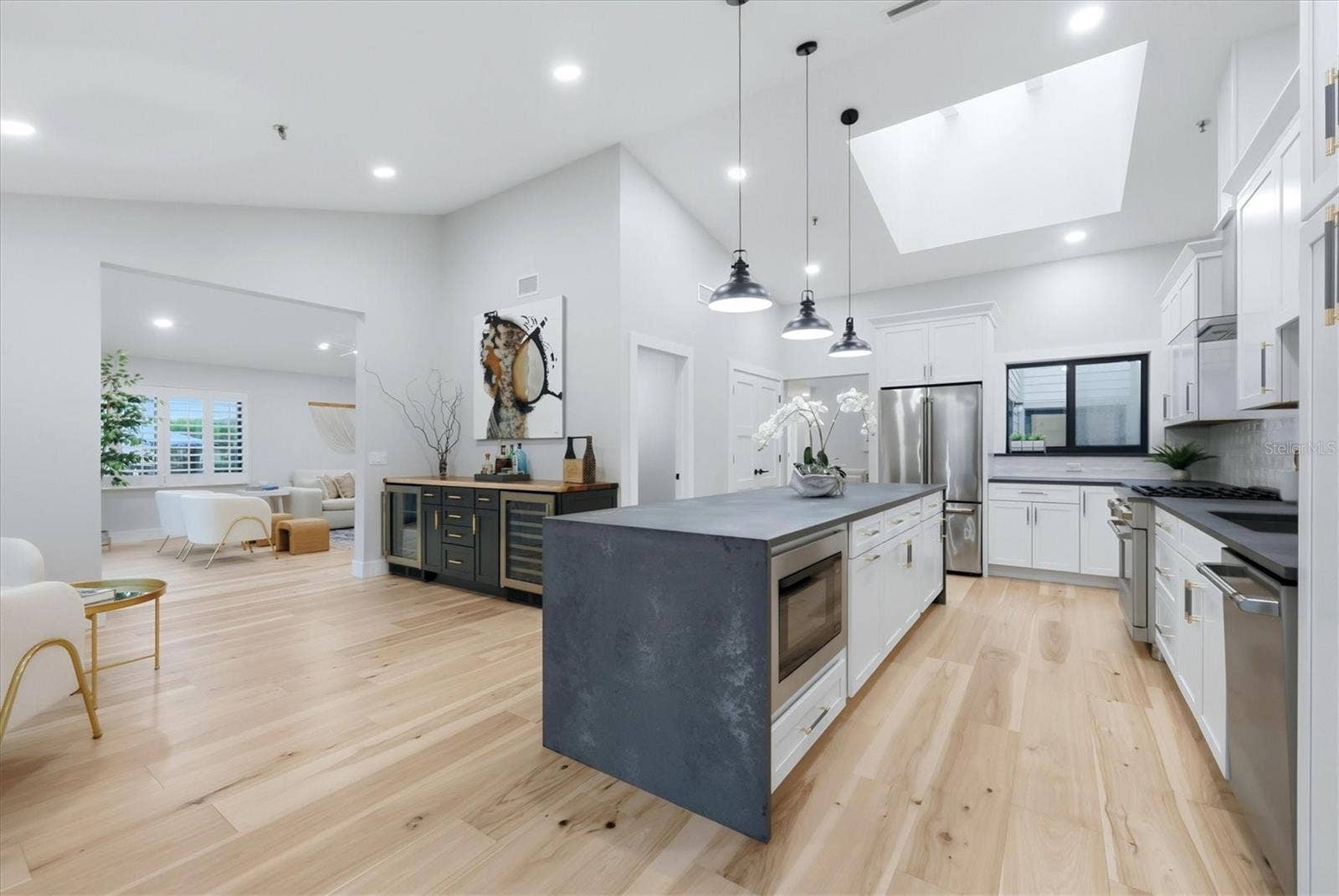 2141 HARBOURSIDE DRIVE, #1203, Longboat Key, FL 34228 Kitchen opens to bar area
