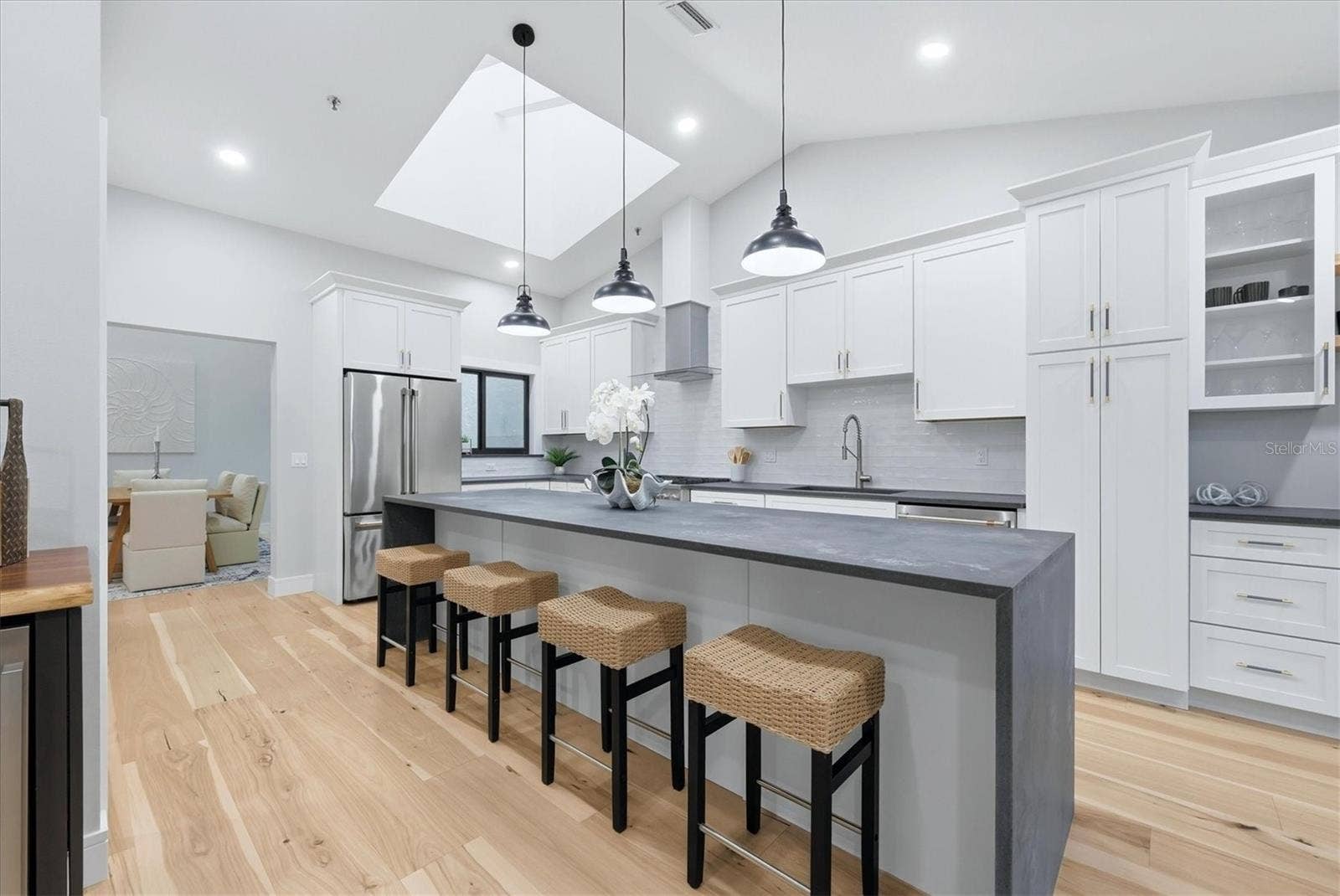 2141 HARBOURSIDE DRIVE, #1203, Longboat Key, FL 34228 Exceptional kitchen with Quartz counter and large kitchen island