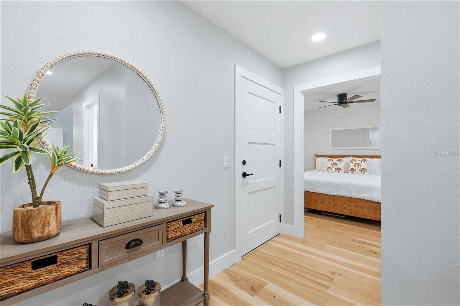 2141 HARBOURSIDE DRIVE, #1203, Longboat Key, FL 34228 Hallway