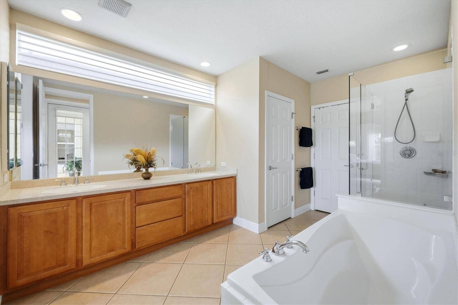23901 WAVERLY CIRCLE, Venice, FL 34293 23901 WAVERLY CIRCLE, Venice, FL 34293