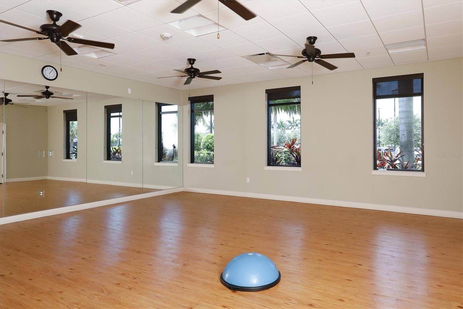 23901 WAVERLY CIRCLE, Venice, FL 34293 23901 WAVERLY CIRCLE, Venice, FL 34293
