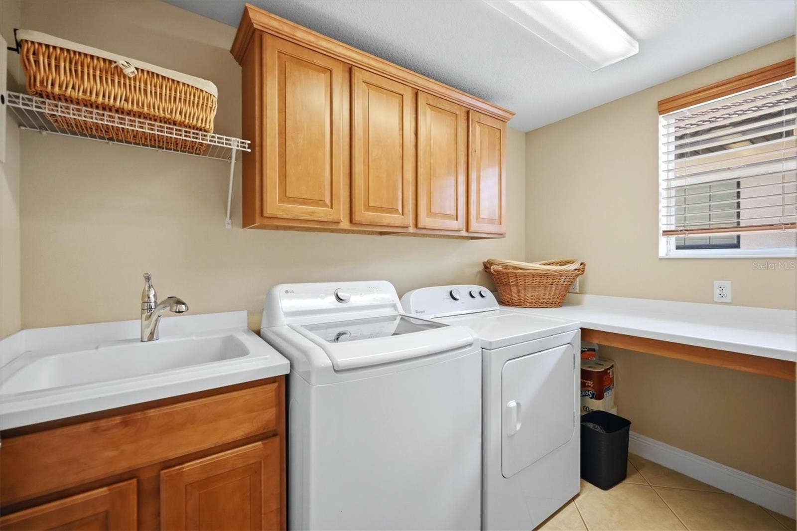 23901 WAVERLY CIRCLE, Venice, FL 34293 23901 WAVERLY CIRCLE, Venice, FL 34293