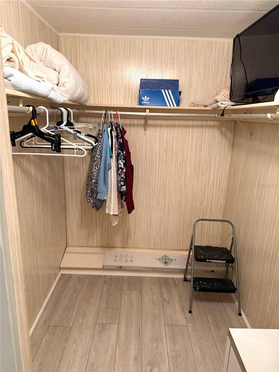5619 BAYSHORE ROAD, #159, Palmetto, FL 34221 Guest Bedroom closet