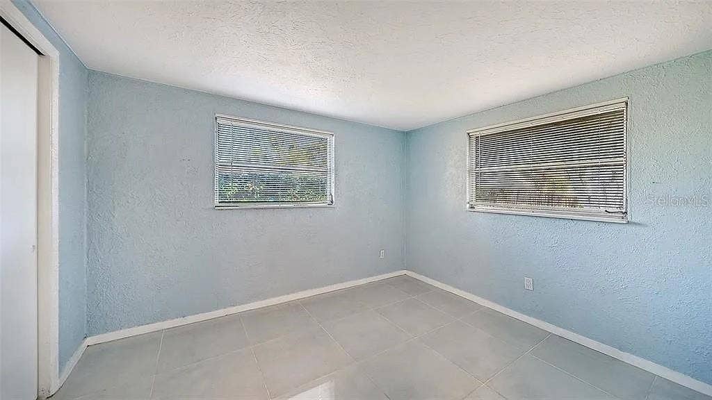 5529 NUTMEG AVENUE, Sarasota, FL 34231