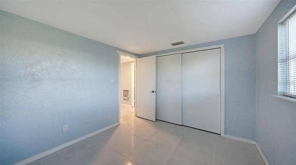 5529 NUTMEG AVENUE, Sarasota, FL 34231