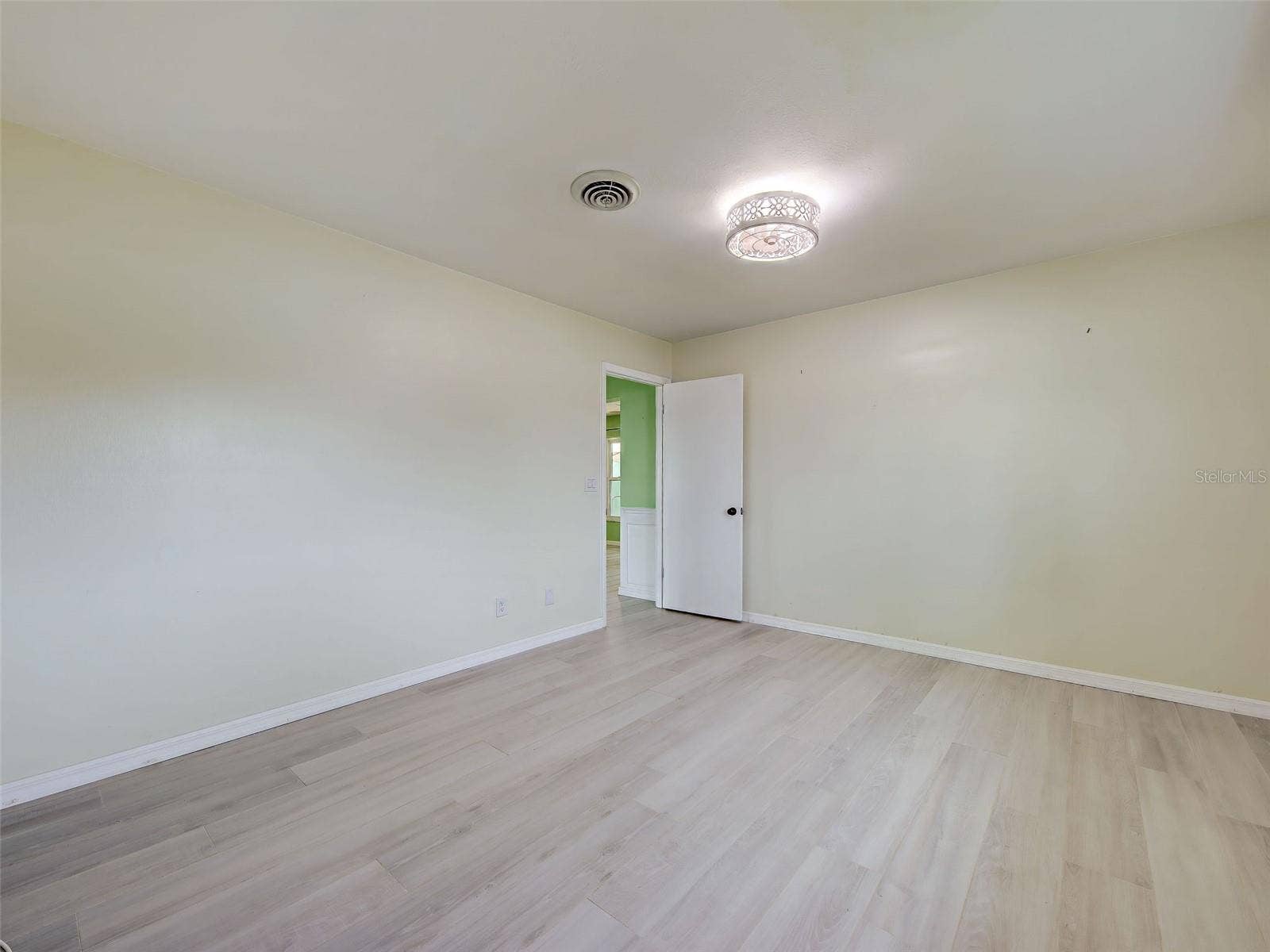 612 GLEN OAK ROAD, Venice, FL 34293