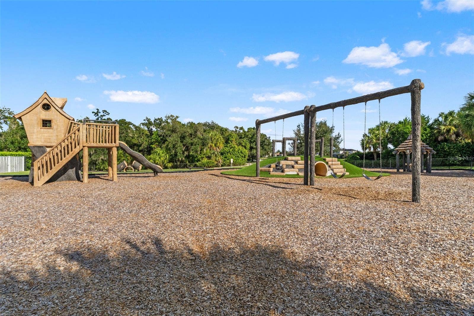 12111 BLUE HILL TRAIL, Bradenton, FL 34211 12111 BLUE HILL TRAIL, Bradenton, FL 34211