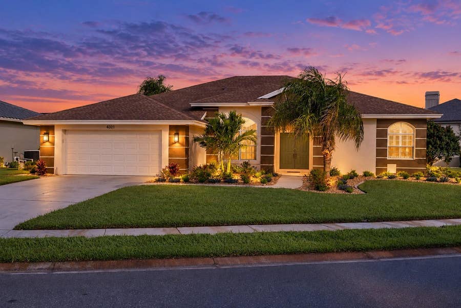 Property photo for 4321 PRESIDENTIAL AVENUE CIRCLE E, Bradenton, FL