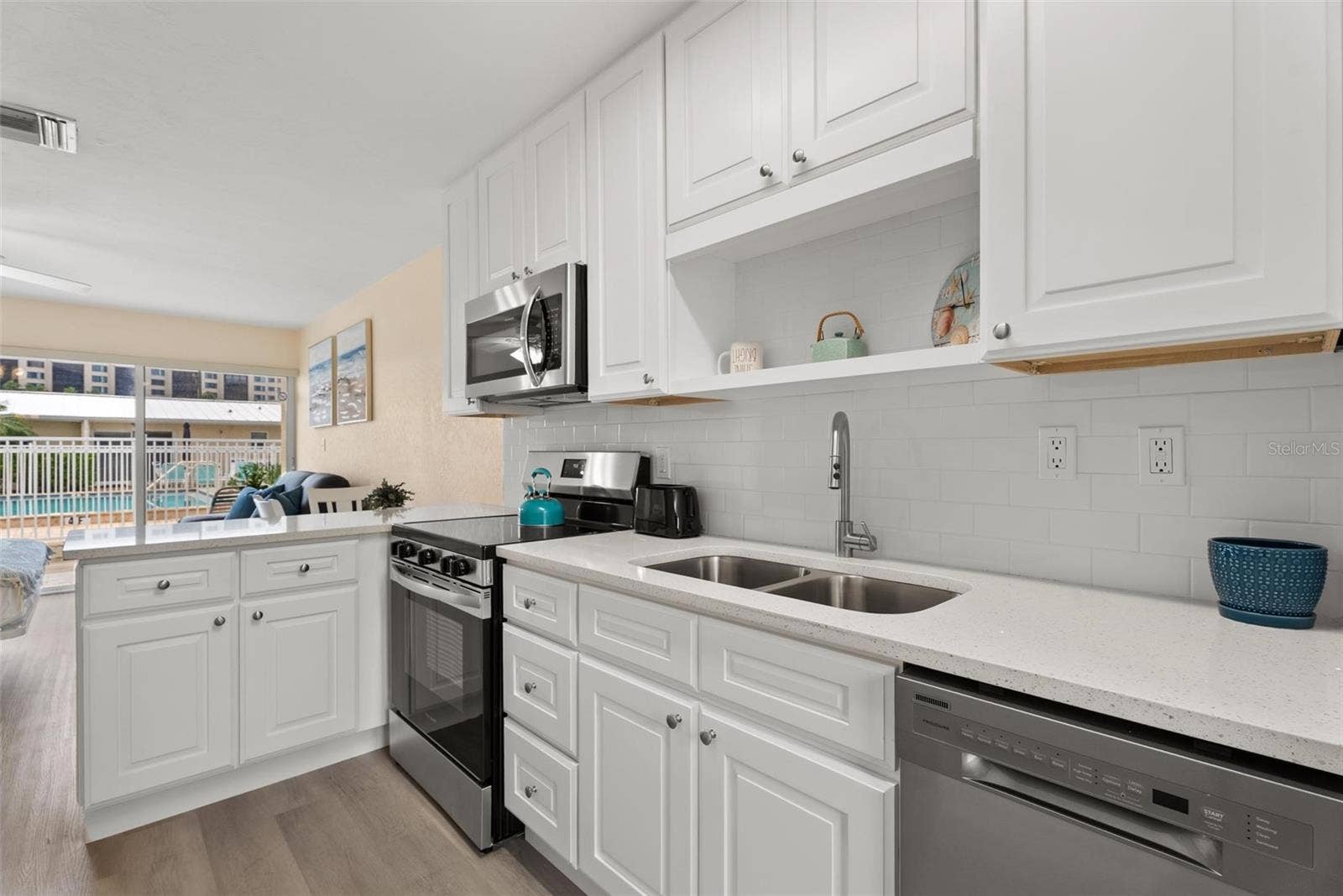 5830 MIDNIGHT PASS ROAD, #8, Sarasota, FL 34242 5830 MIDNIGHT PASS ROAD, #8, Sarasota, FL 34242
