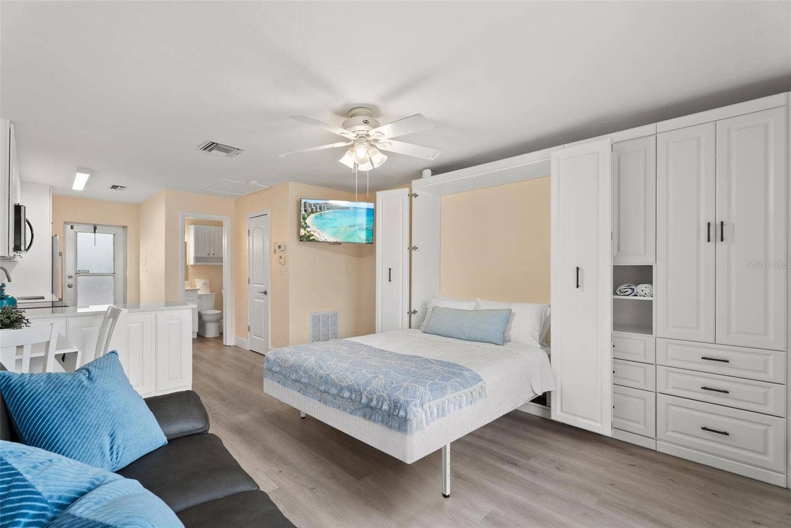 5830 MIDNIGHT PASS ROAD, #8, Sarasota, FL 34242 5830 MIDNIGHT PASS ROAD, #8, Sarasota, FL 34242