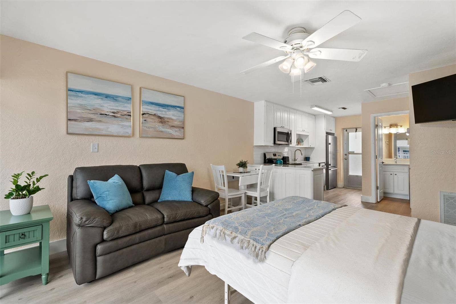 5830 MIDNIGHT PASS ROAD, #8, Sarasota, FL 34242 5830 MIDNIGHT PASS ROAD, #8, Sarasota, FL 34242