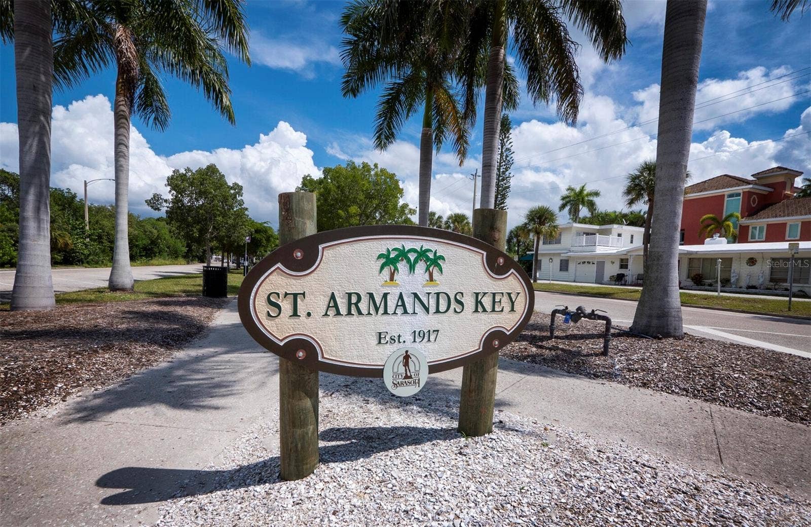 475 BENJAMIN FRANKLIN DRIVE, #215, Sarasota, FL 34236