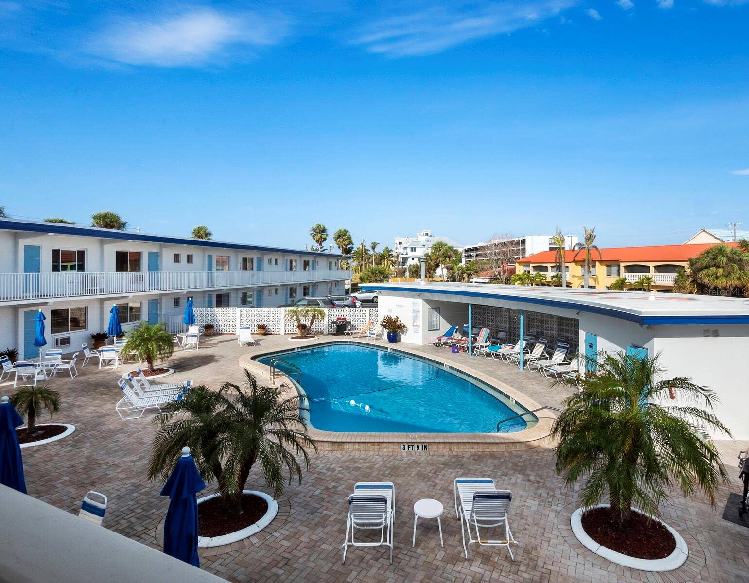 475 BENJAMIN FRANKLIN DRIVE, #215, Sarasota, FL 34236