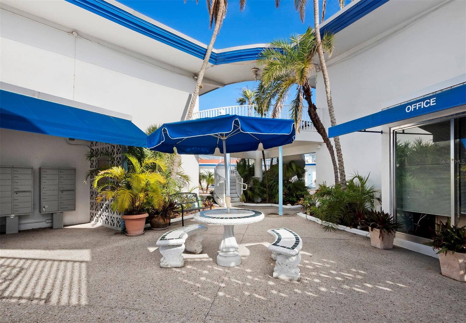 475 BENJAMIN FRANKLIN DRIVE, #215, Sarasota, FL 34236